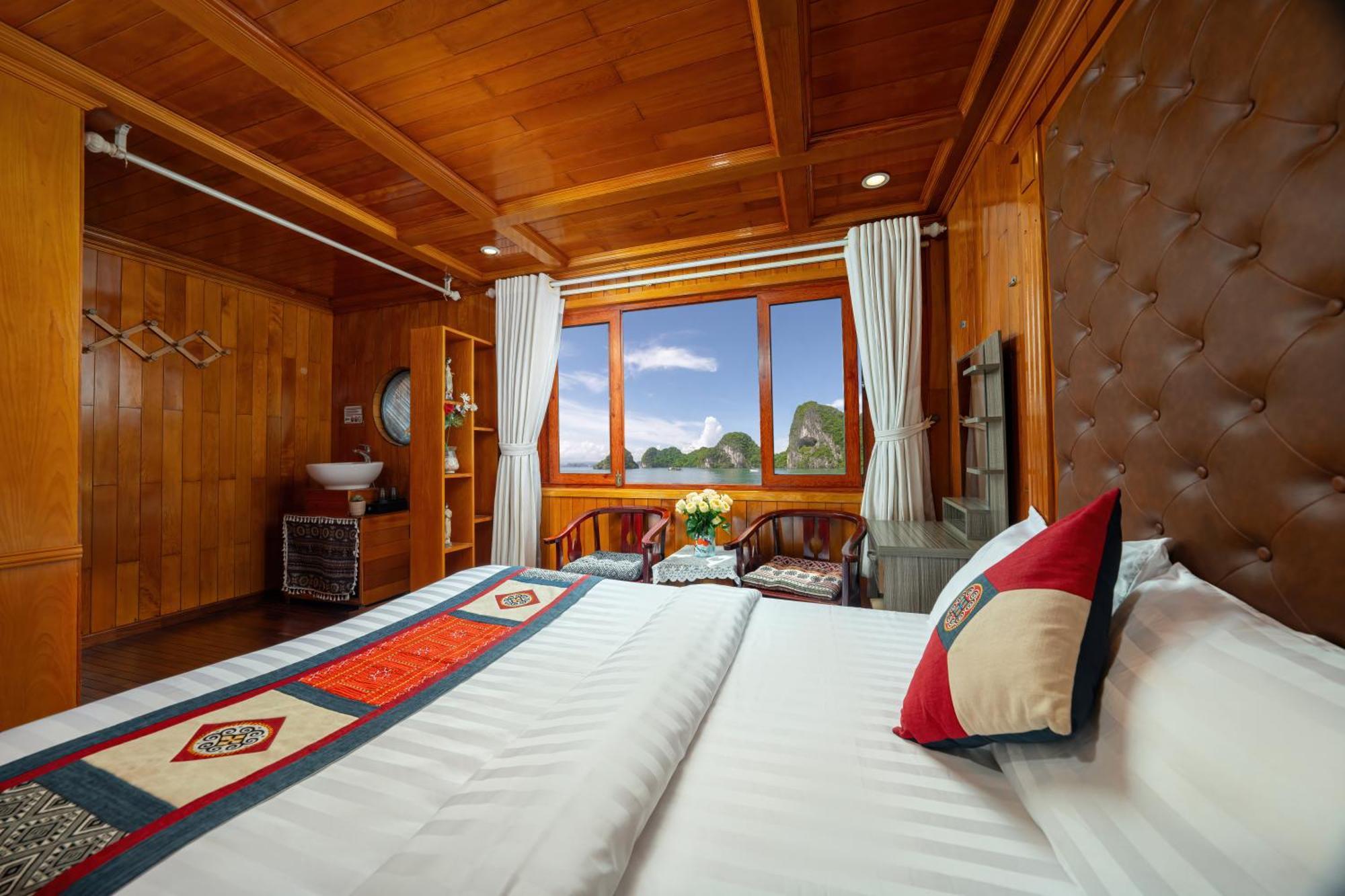 Sunlight Boutique Cruise - Cat Ba Island Hotel Ha Long Exterior photo
